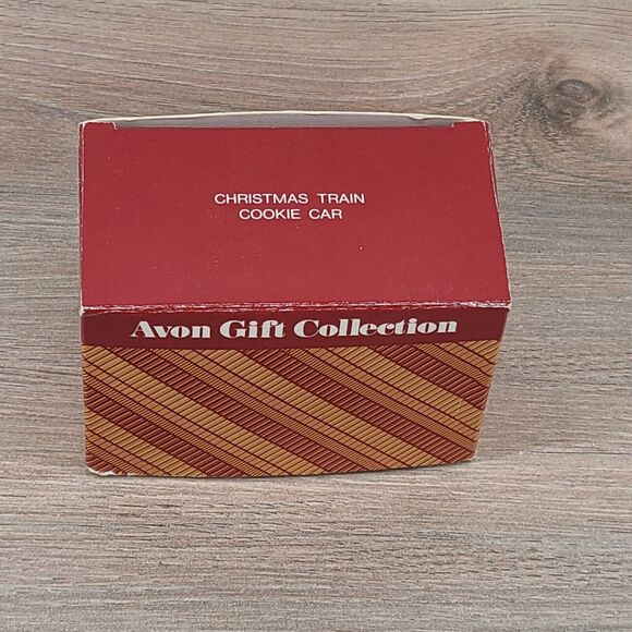 Vintage Avon Gift Collection Wood Ornament Christmas Train Cookie Car - Picture 4 of 4